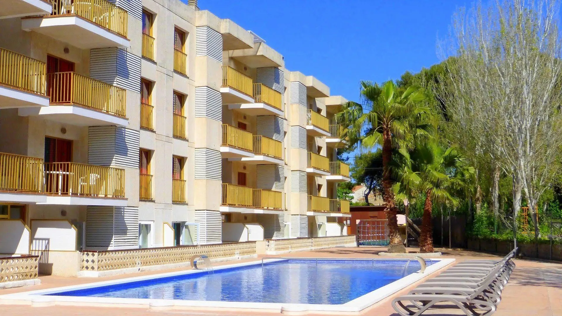 Rentalmar Pins Marina Cambrils Apartment