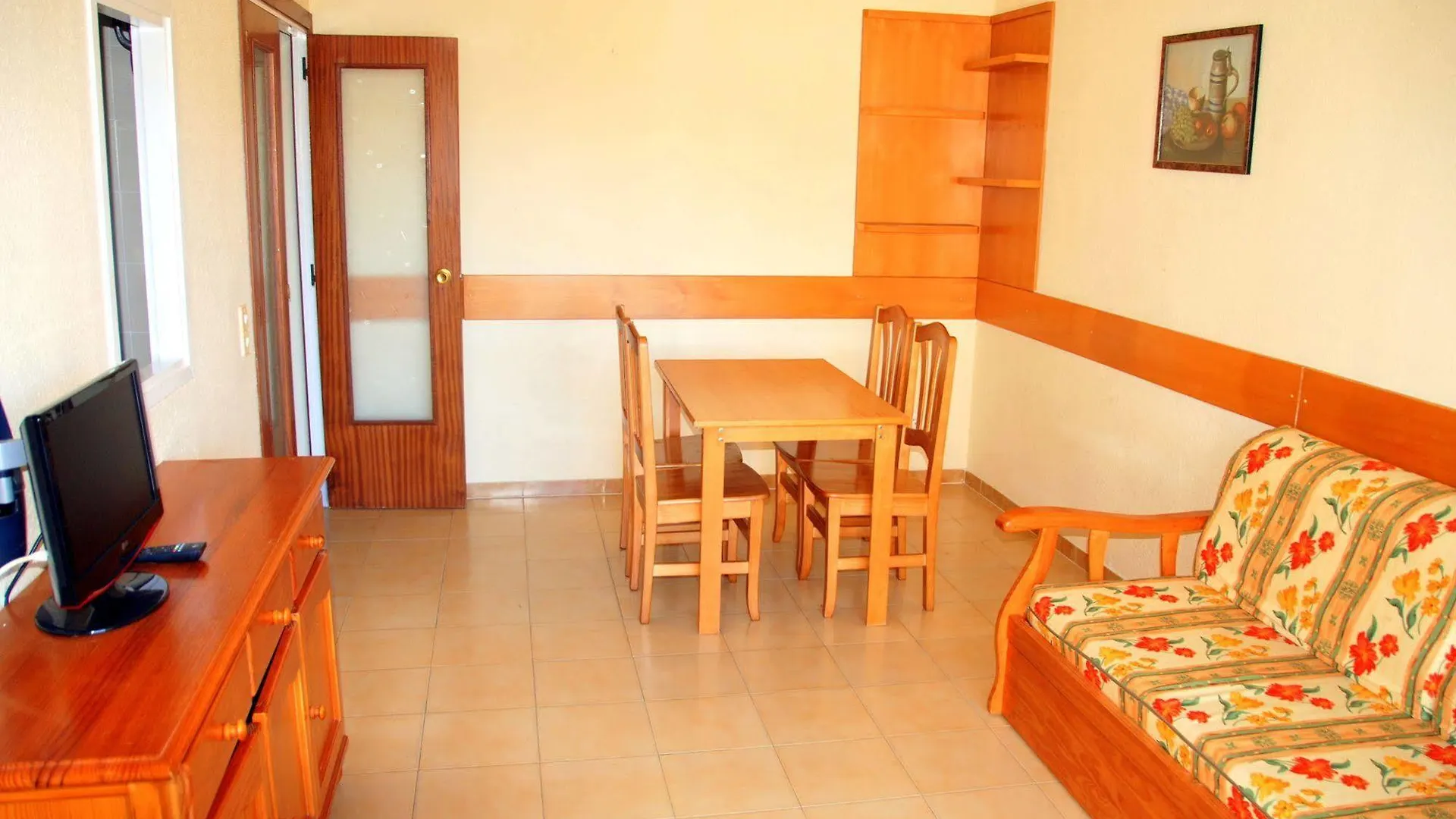 Rentalmar Pins Marina Cambrils Apartment