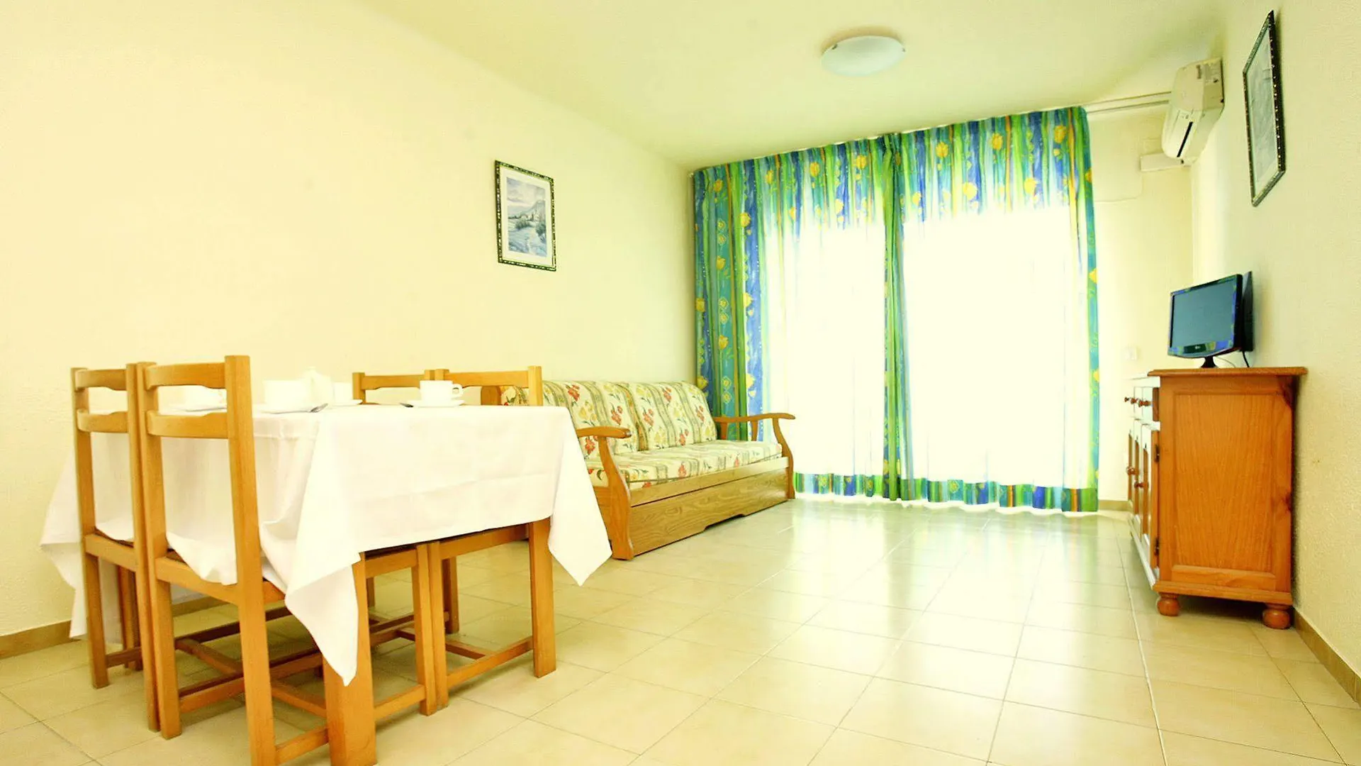 Rentalmar Pins Marina Cambrils Spain